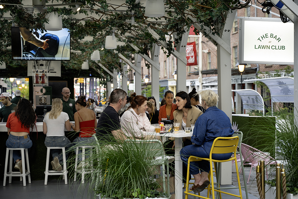 outdoor restaurant